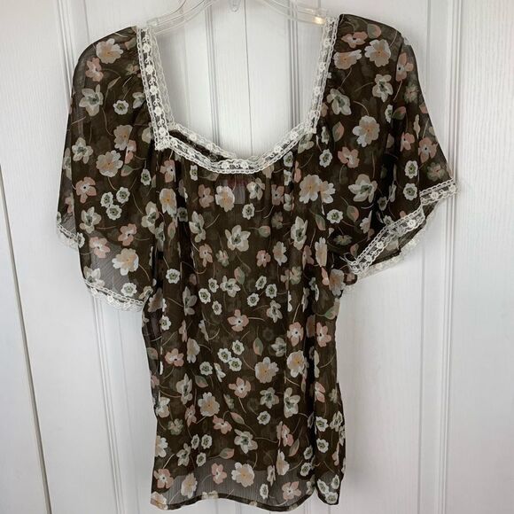 Candies Sheer Floral Blouse - Picture 3 of 3